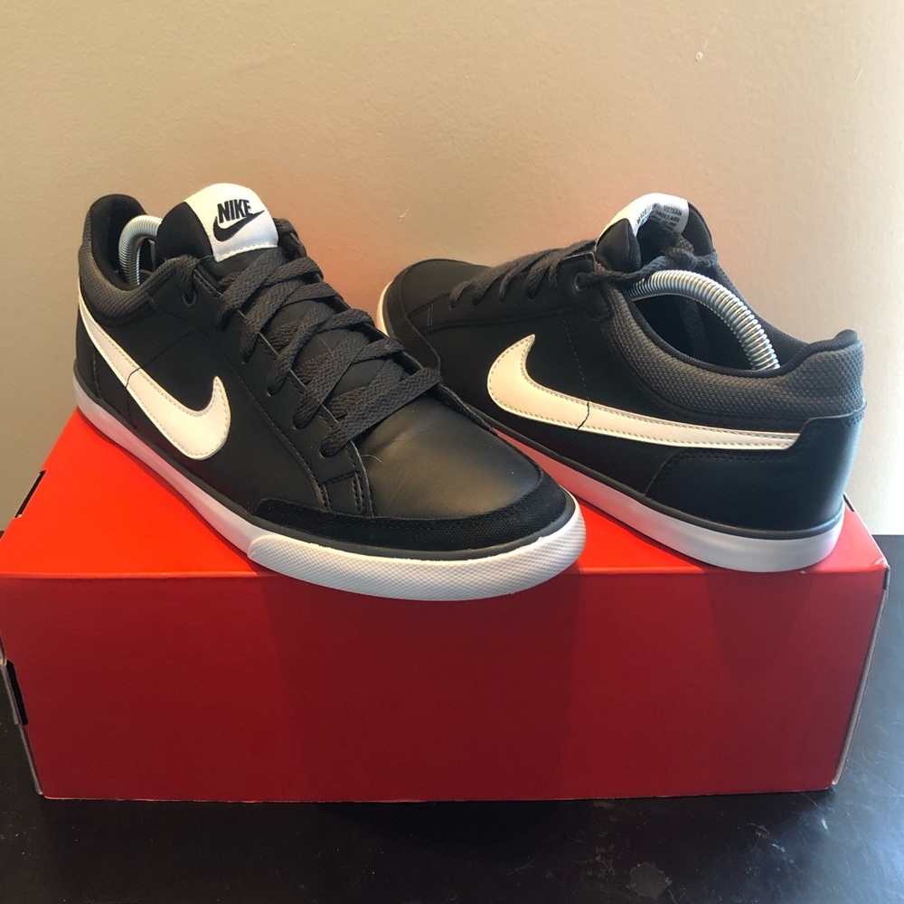 Nike leather “Capri”